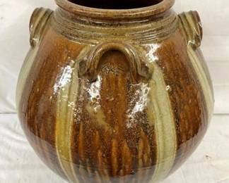 MEASURES 22IN TALL X 19IN WIDE