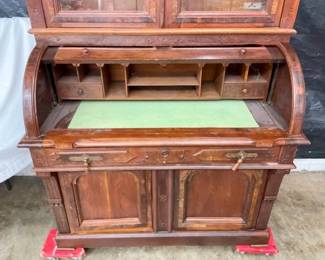 INSIDE WALNUT CYLINDER DESK 