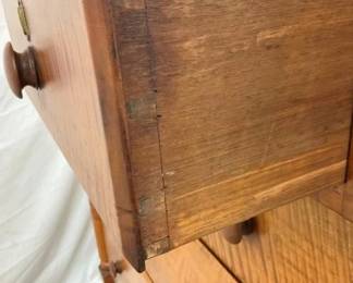 HAND DOVETAIL DRAWERS 