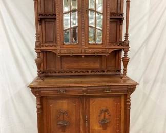 OAK 2PC. COURT CUPBOARD 