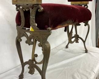 NICE VINAGE PIANO STOOL/BENCH