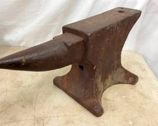 CLOSE UP VIEW W/GOOD HORN