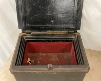 INSIDE VIEW EARLY BUGGY SAFE