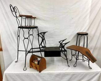 WROUGHT IRON SHOE SHINE CHAIR/BENCH