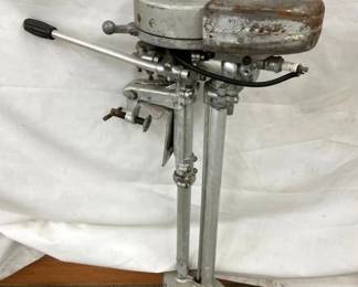 EVINRUDE OUTBOARD BOAT MOTOR