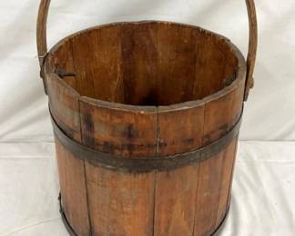 CLOSE UP MARKED L.W. WATRISS