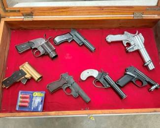 COLLECTION OF FLARE GUNS