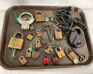 COLLECTION EARLY BRASS LOCKS AND OTHERS