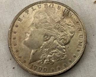 1900 MORGAN SILVER DOLLAR