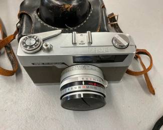 CLOSEUP VIEW EARLY CAMERA