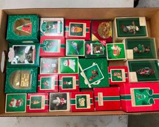 LARGE COLLECTION HALLMARK ORNAMENTS