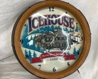 17IN ICE HOUSE CLOCK