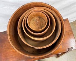 STACKING WOODEN MEASURES