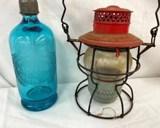 CLOSEUP SELTZER AND LANTERN