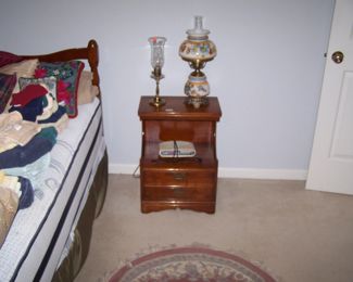 THE OTHER NIGHT STAND & LAMPS