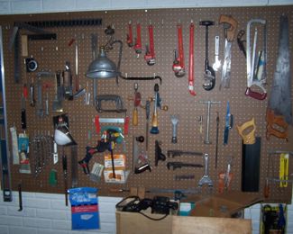 HAND TOOLS