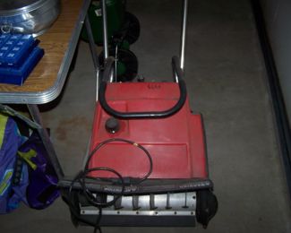 TORO SNOW BLOWER