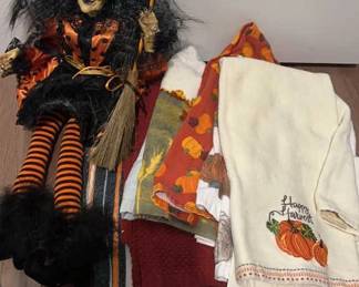 Halloween Towels, Witch, Fall, Harvest Pumpkins