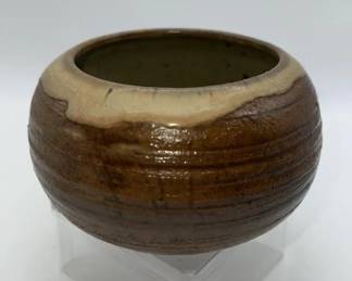 Stoneware pottery
