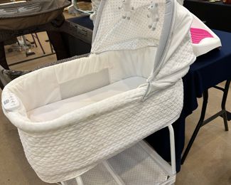 Simmons Kids Bassinet 