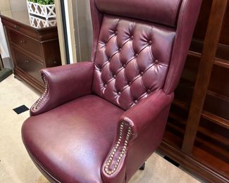 High end office chair