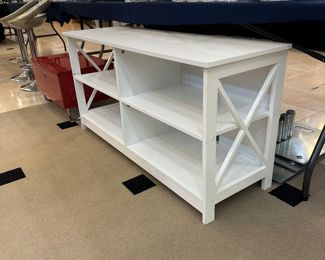 White shelf/table