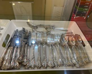 Towle Sterling Old Master- 124 Pieces.