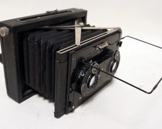 1003	CONTESSA NETTEL COMPUR STEREO CAMERA
