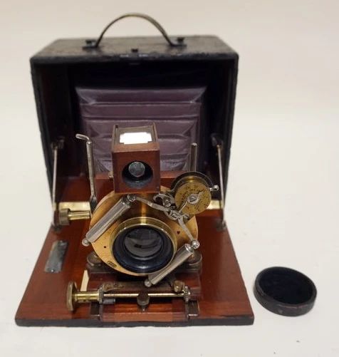 1006	HENRY CLAY CAMERA WITH PRESENTATION LABEL INSIDE DATED 1892

