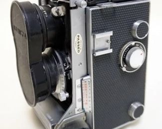 1038	MAMIYA C33 CAMERA WITH 65 TWIN LENS REFLEX
