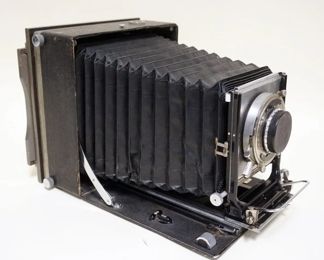 1042	LINHOF TENNICA 2 13 X 18 FOLDING VIEW CAMERA
