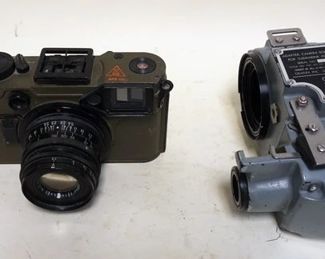 1048	GRAFLEX CAMERA *THE COMBAT GRAFIC* CAMERA STILL PICTURE, KE - 40 SHUTTER STOCK AND ADAPTER BODY FOR SUBMARINE PERISCOPE, MIRROR MISSING

