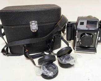 1053	MARSHALL PRESS CAMERA, RANGE FINDER MIRROR DISLOCATED
