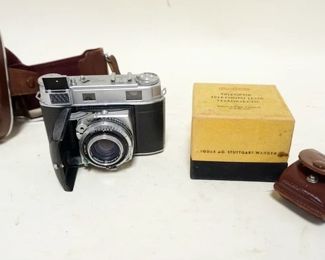 1080	RETNA IIIC 35 MM CAMERA WITH EXTRA LENS
