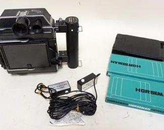 1082	TOPCON HORSEMAN 985 PRESS CAMERA 2 X 3 FOLDING BED
