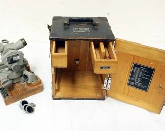 1135	DIRECTION THEODOLITE FENNEL MAGNETIC DEFLECTION, APPROXIMATELY 9 IN X 8 IN X 12 IN
