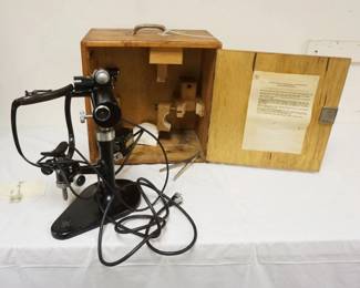 1156	G RODENSTOCK EYE REFRACTOMETER CA 1960, APPROXIMATELY 18 IN X 10 IN X 18 IN
