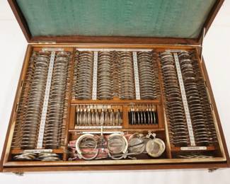 1176	TRIAL LENS SET IN BOX, APPROXIMATELY 20 IN X 14 IN X 3 IN
