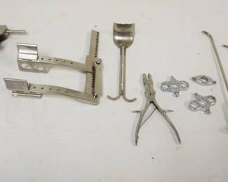 1184	ASSORTMENT OF ANTIQUE MEDICAL INSTRUMENTS
