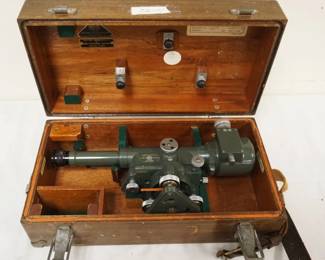 1191	HILGER & WATTS SURVEY LEVEL, APPROXIMATELY 16 IN X 9 IN X 6 IN
