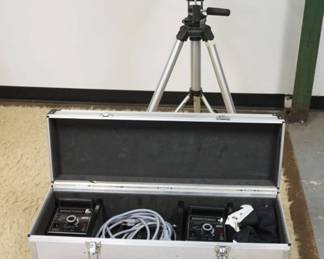 1099B	TOYOVIEW 4 X 5 CAMERA W/TRIPOC & LIGHTING SYSTEM
