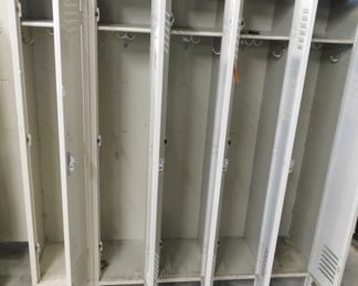 31. Five Berger Republic Steel Lockers INSIDE LOOK