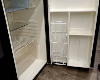 76. $40 -- AVANTI Personal Frig Inside