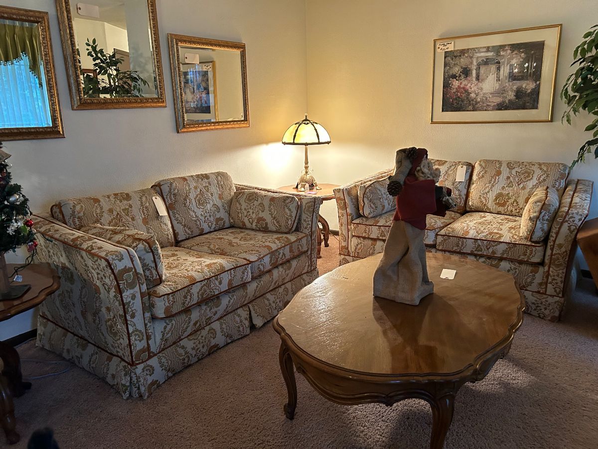 Salvaged by Sonya * Estate Sale * Vintage... starts on 10/19/2023