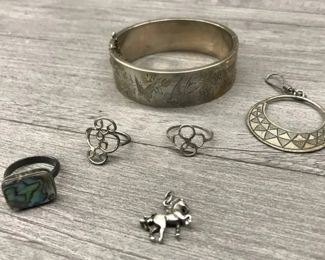 Unmarked 800 Silver Jewelery Lot ring Earring Bracelet Pendant 39.0 Grams $80 for all or 2 for $50