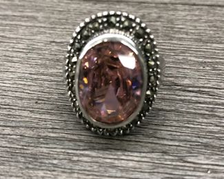 925 Sterling Silver Pink Sparkle Coctail Ring Size 8 US 5/8" Pink Stone 10.95 Grams $35
