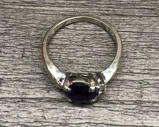 14 Karat White Gold Purple Amethyst And Accent Diamond Stones Ring  Size 6.5 2.89 Grams $150