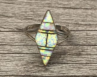 925 Sterling Silver RR Blue Opalescent Inlay Diamond Shape Ring Size 6 us 1.88 Grams $60