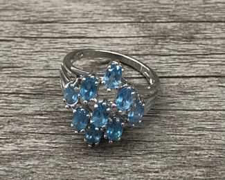 10 Karat White Gold Blue Topaz Oval Gemstone Ring Size & US 5mm  $150