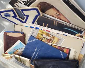 Misc. vintage booklets and magazines